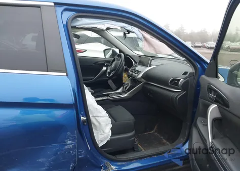 2020 Mitsubishi Eclipse Cross Se 1.5T Awc from USA, damaged, VIN JA4AT5AA3LZ031642